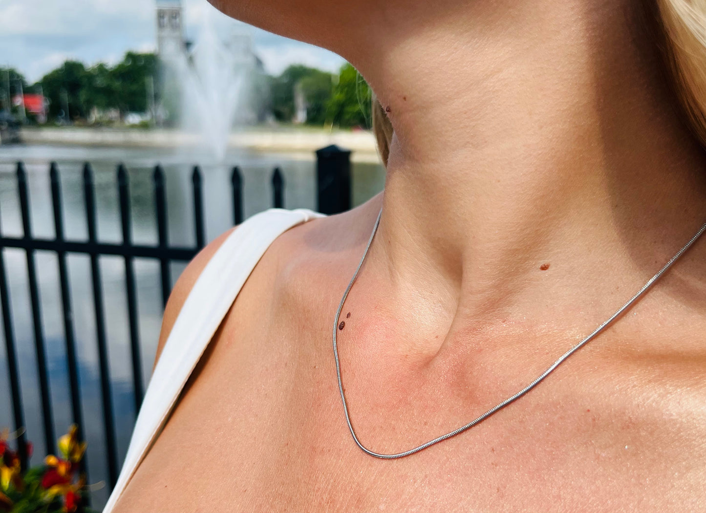 Collier intemporel waterproof & hypoallergénique – Style moderne