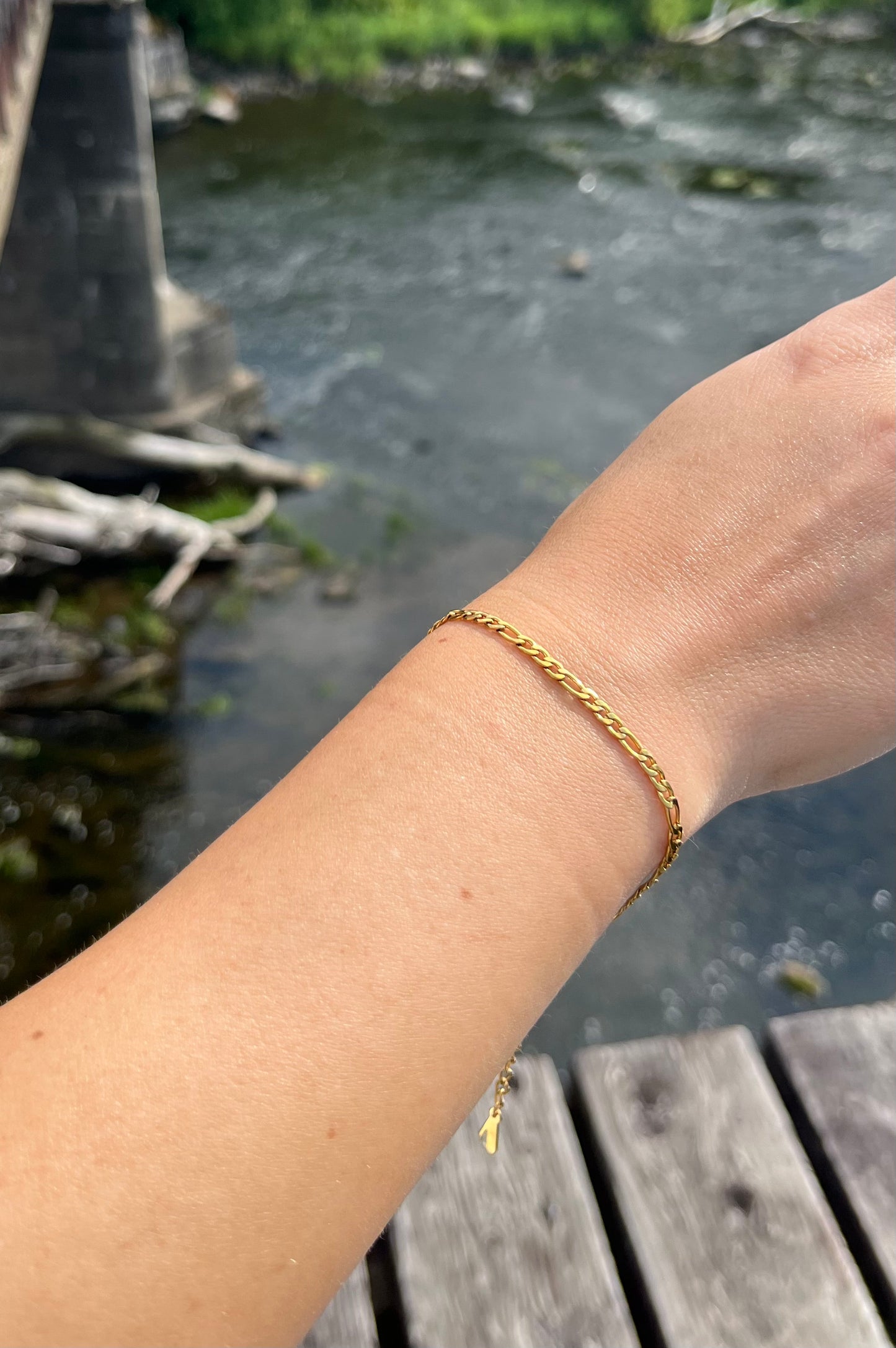 Bracelet doré waterproof & hypoallergénique – Style affirmé