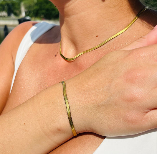 La Flat Snake – Collier doré waterproof HÉMÉRA